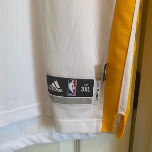 Steph Curry Jersey… Swingman Edition